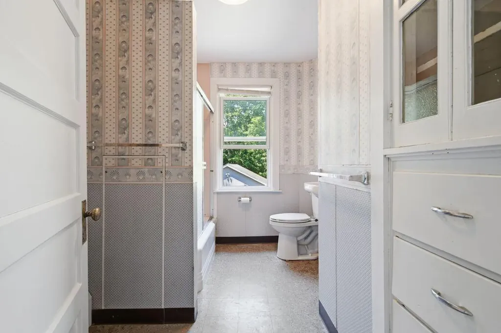 219 Highland Avenue South Portland ME 04106