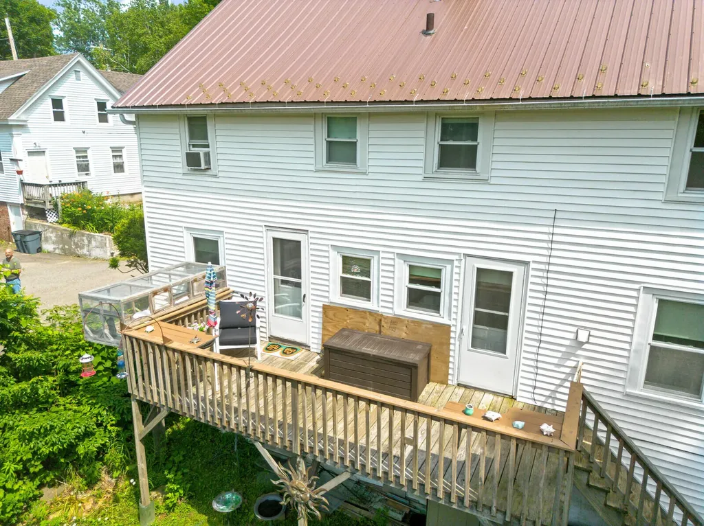 516 Riverside Drive Augusta ME 04330