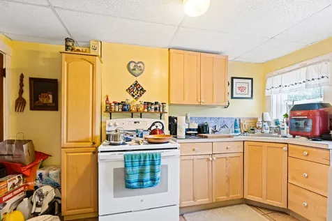 516 Riverside Drive Augusta ME 04330