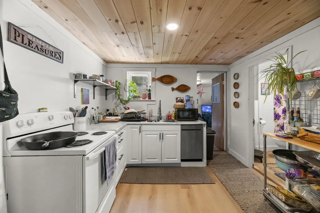 4 Monroe Street Augusta ME 04330