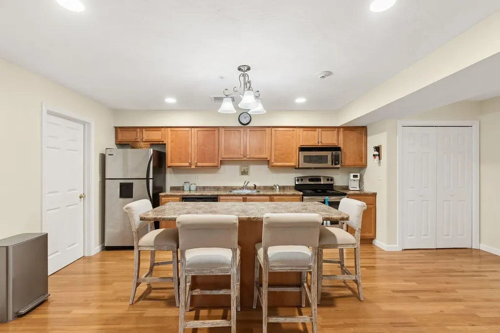 170 East Grand Avenue Old Orchard Beach ME 04064