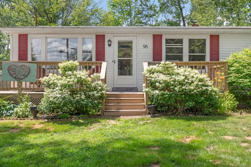 96 Sunset Avenue Wilton ME 04294