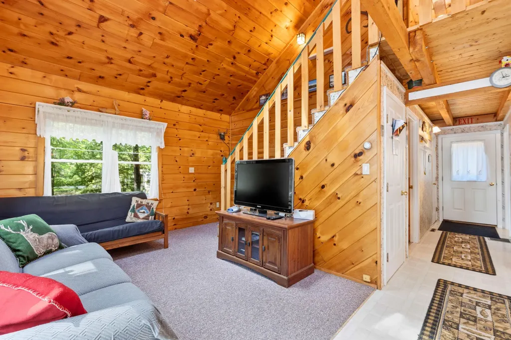 31 Whippoorwill Lane Newfield ME 04095