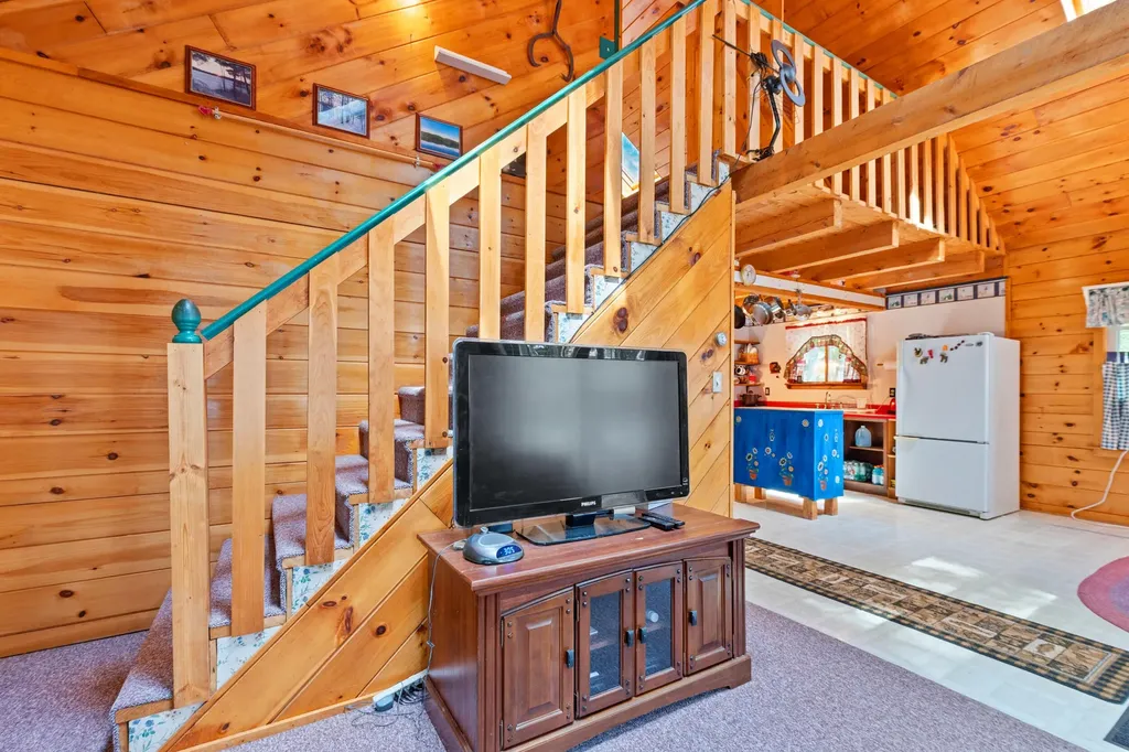 31 Whippoorwill Lane Newfield ME 04095