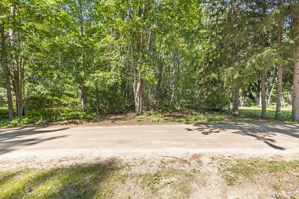 31 Whippoorwill Lane Newfield ME 04095