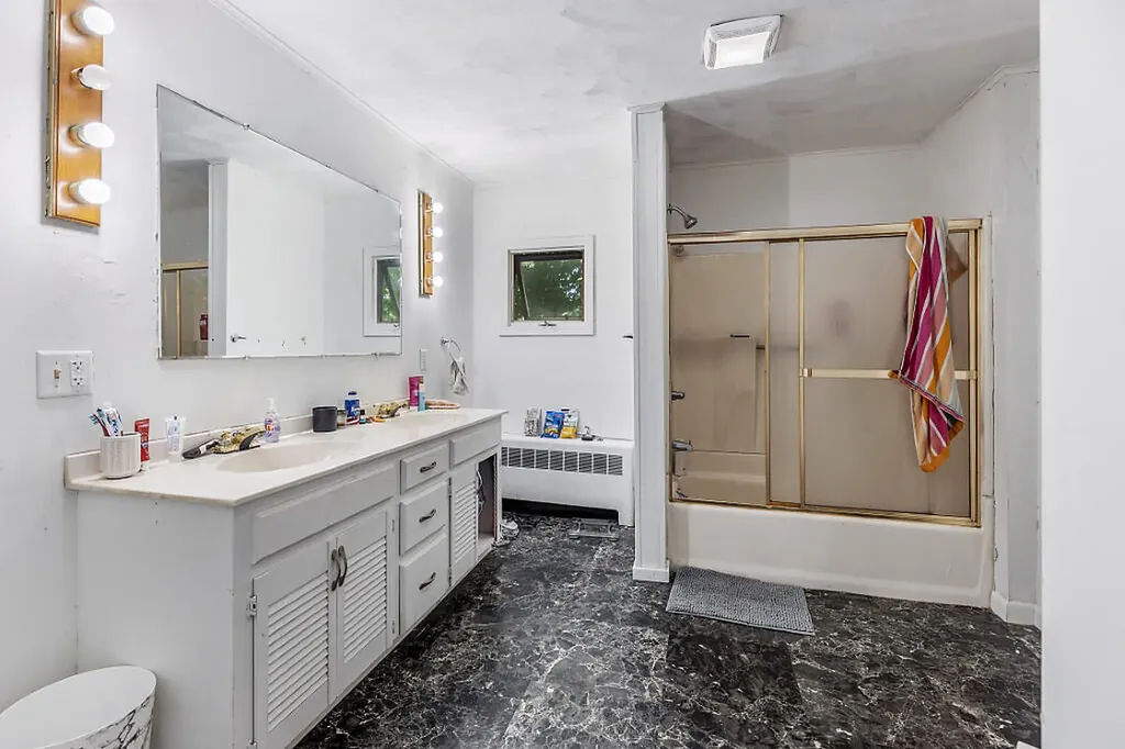54 Weston Avenue Madison ME 04950