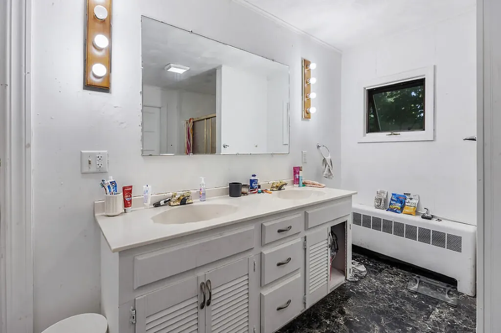 54 Weston Avenue Madison ME 04950