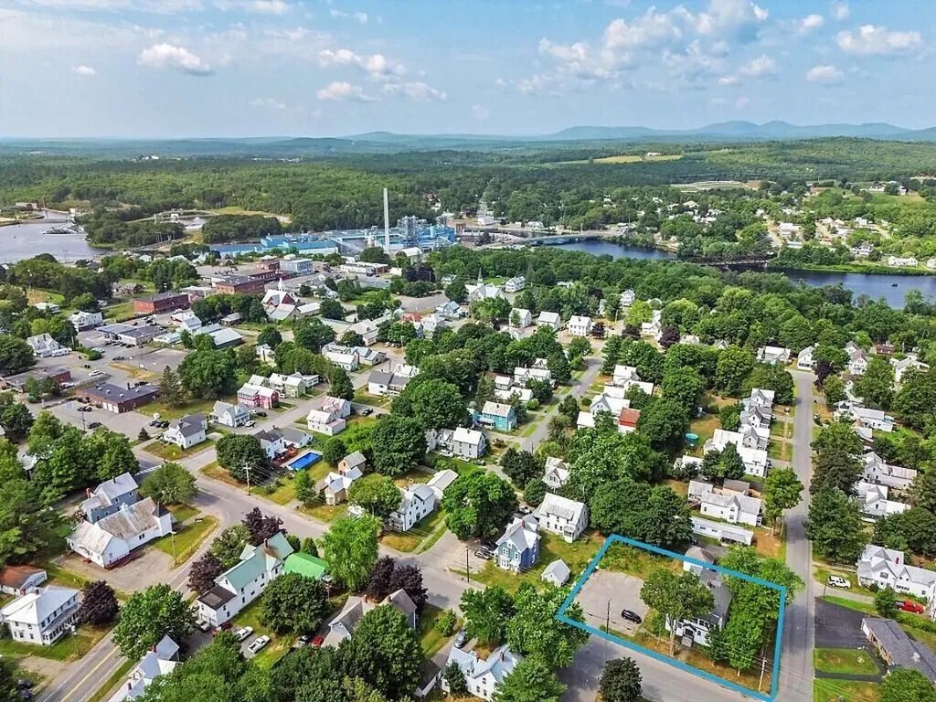 54 Weston Avenue Madison ME 04950