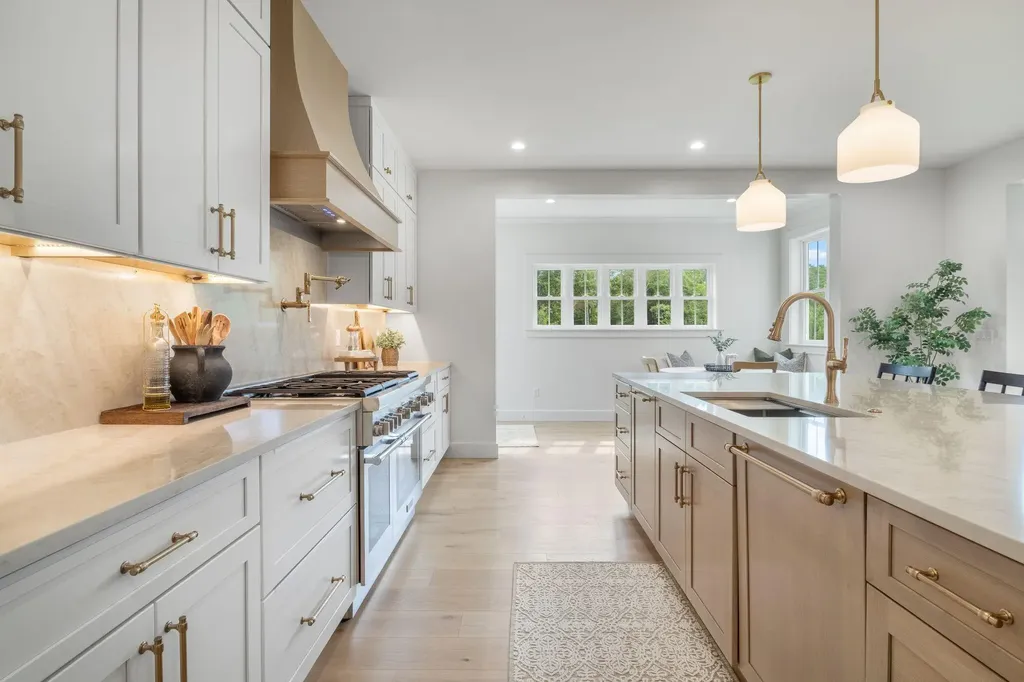 19 Paulsen Drive Scarborough ME 04074