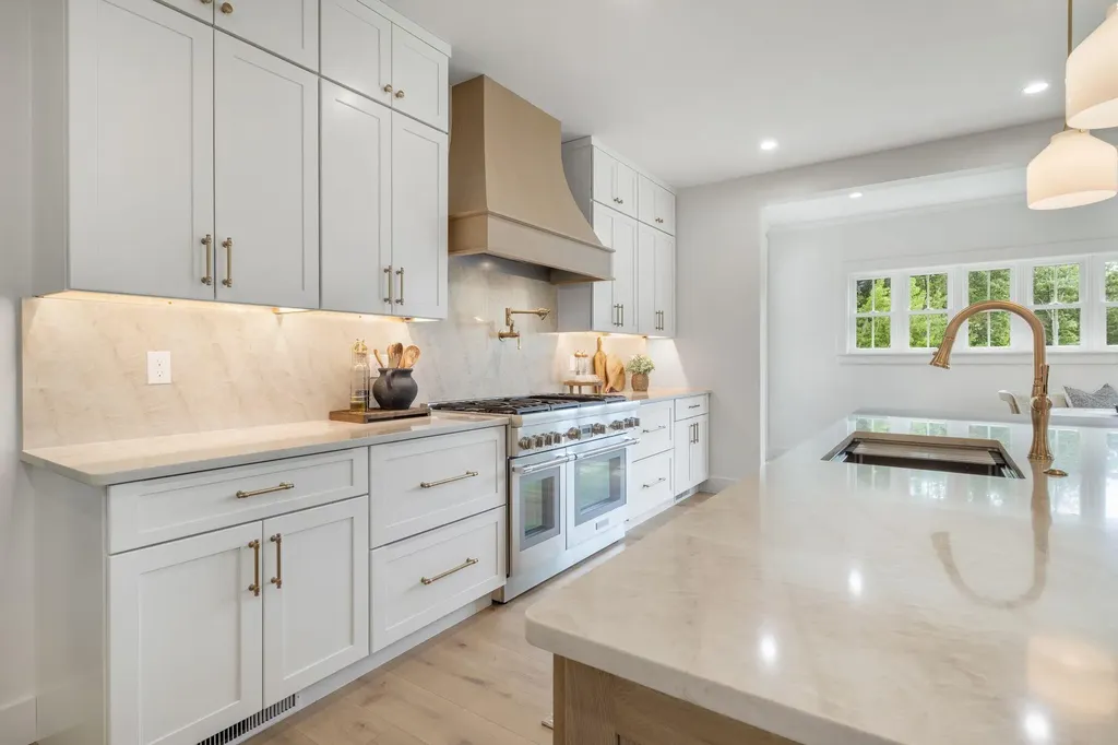 19 Paulsen Drive Scarborough ME 04074