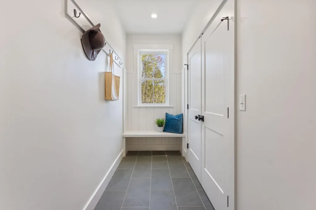 19 Paulsen Drive Scarborough ME 04074