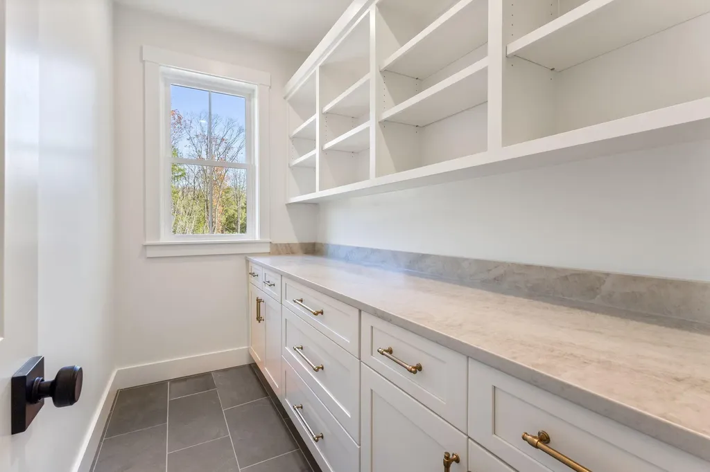 19 Paulsen Drive Scarborough ME 04074