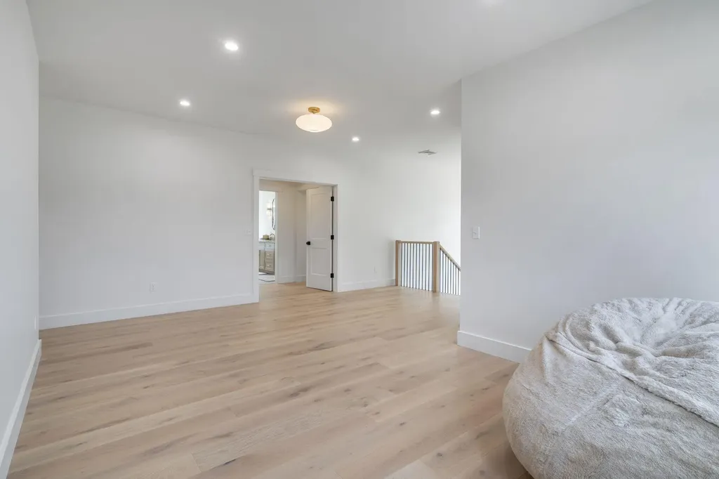19 Paulsen Drive Scarborough ME 04074
