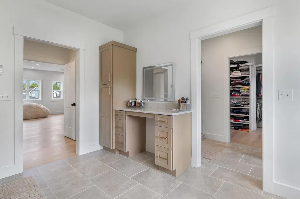 19 Paulsen Drive Scarborough ME 04074