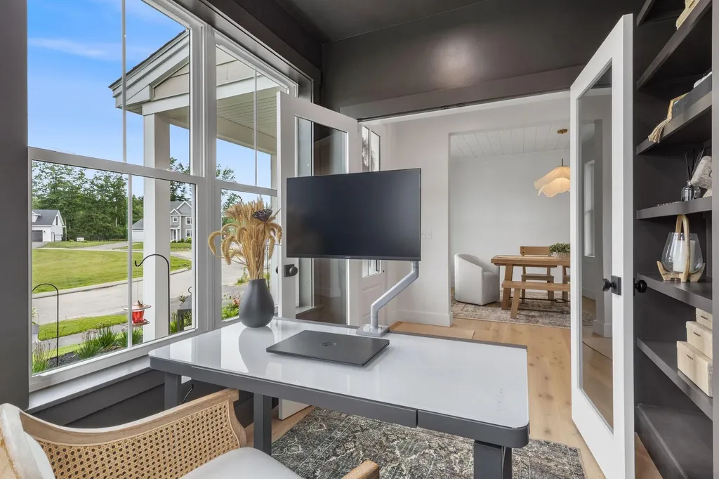 19 Paulsen Drive Scarborough ME 04074