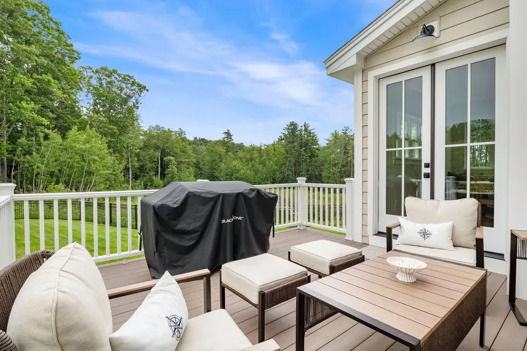 19 Paulsen Drive Scarborough ME 04074