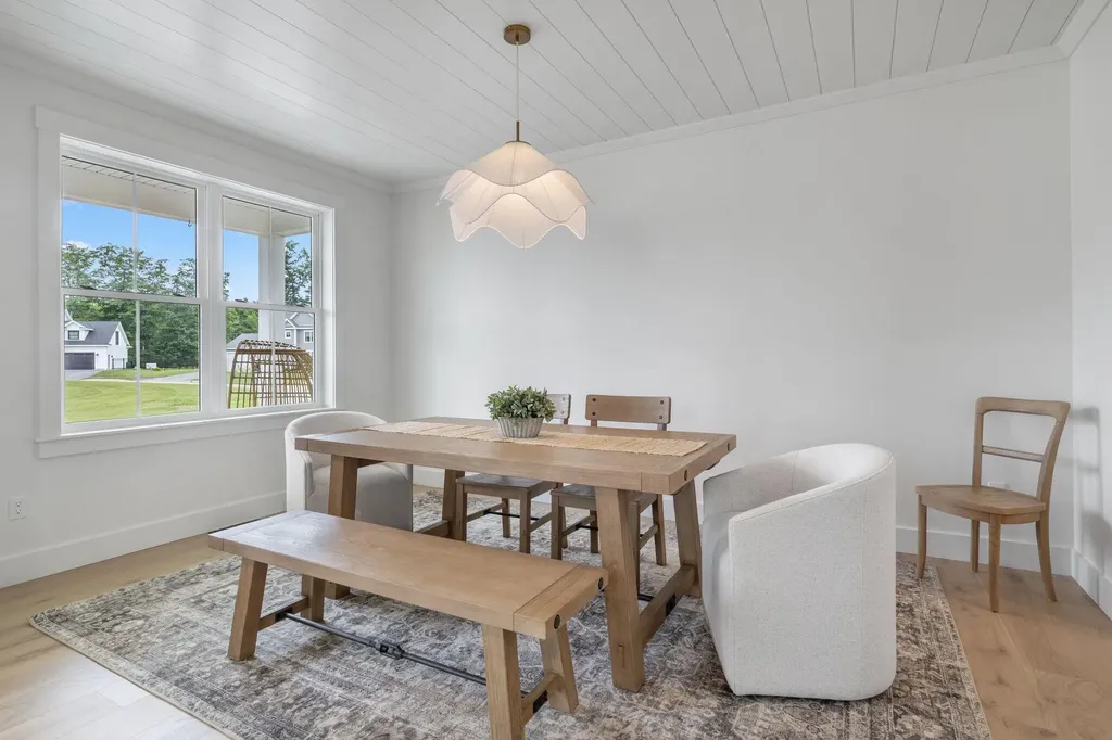 19 Paulsen Drive Scarborough ME 04074