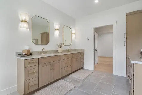 19 Paulsen Drive Scarborough ME 04074