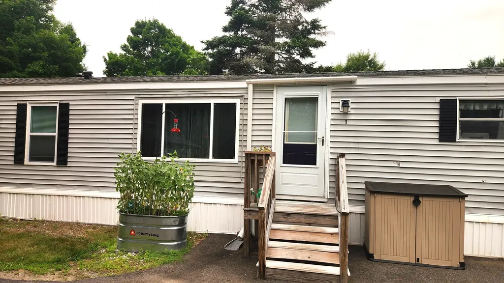 1135 Bragdon Road Wells ME 04090