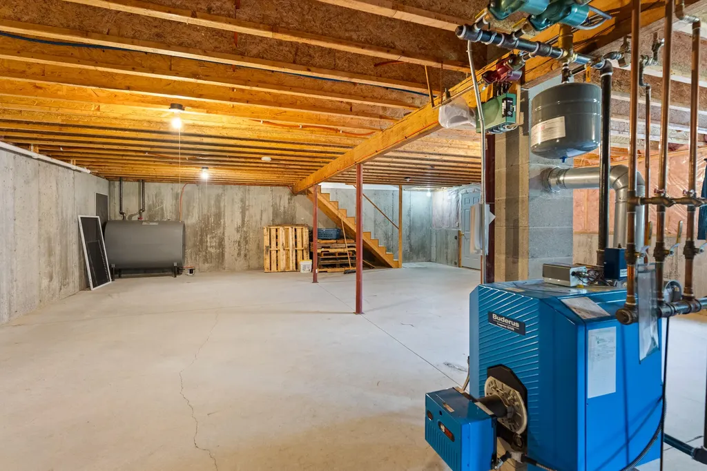 16 Marsh View Drive Turner ME 04282