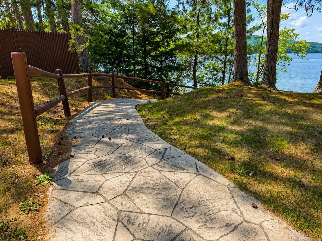 16 Marsh View Drive Turner ME 04282