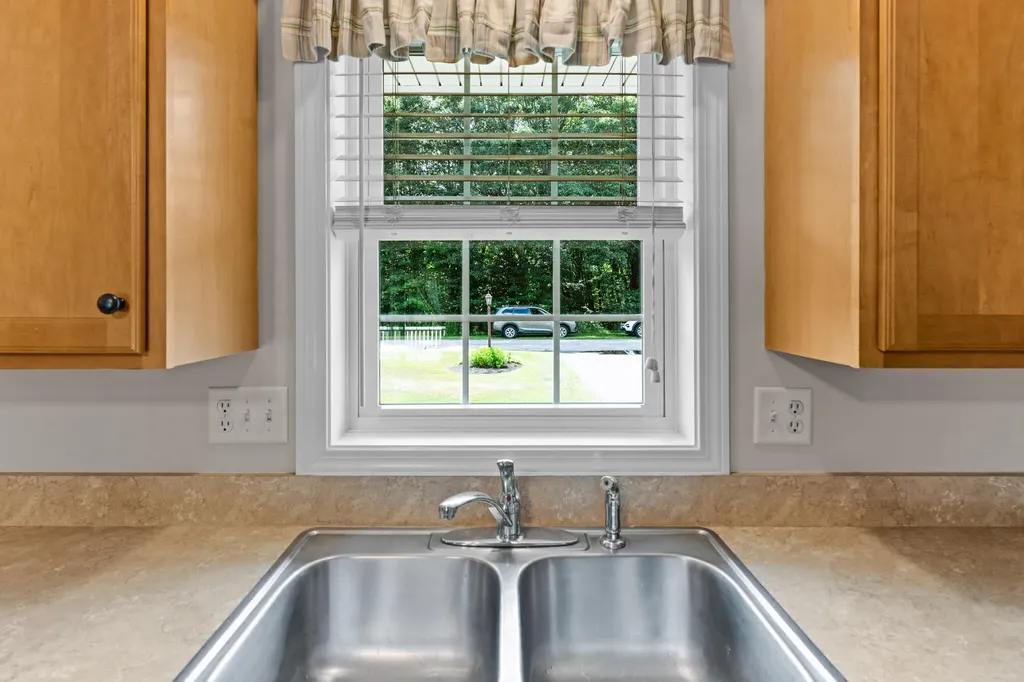 16 Marsh View Drive Turner ME 04282