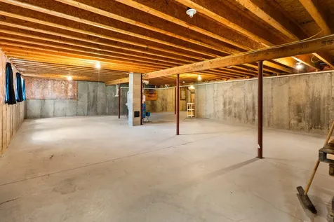 16 Marsh View Drive Turner ME 04282
