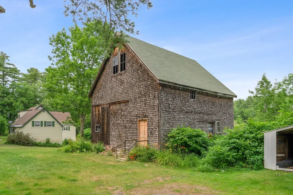 29 State Road West Bath ME 04530