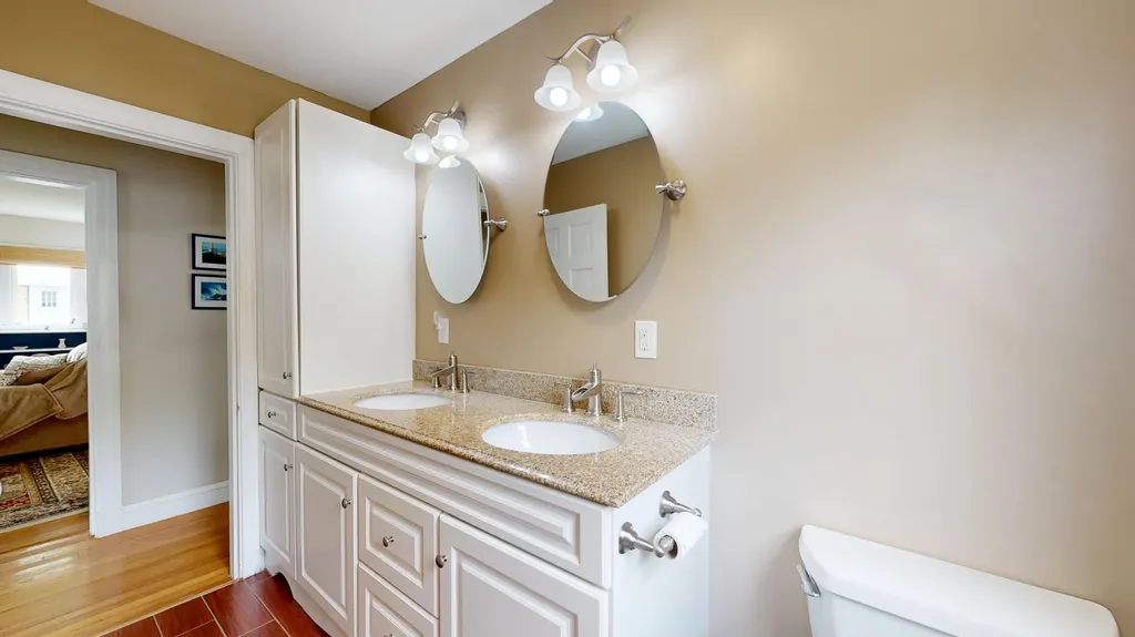 380 East Avenue Lewiston ME 04240