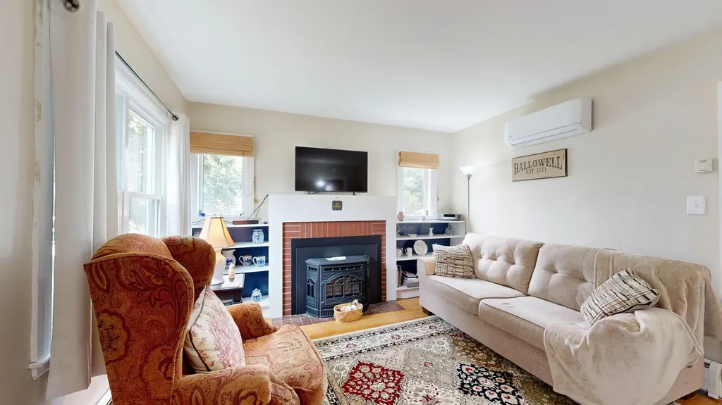 380 East Avenue Lewiston ME 04240