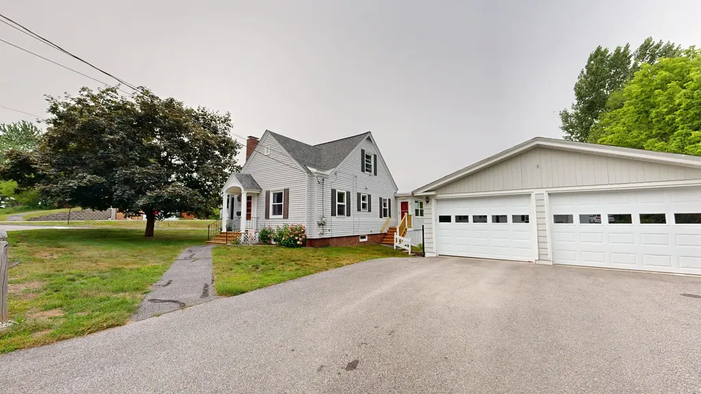 380 East Avenue Lewiston ME 04240