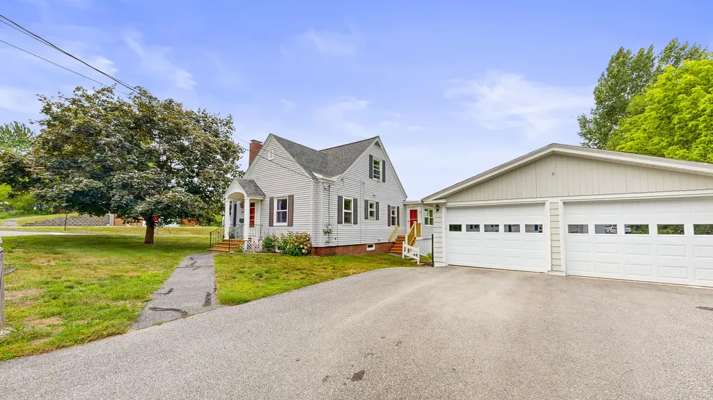 380 East Avenue Lewiston ME 04240