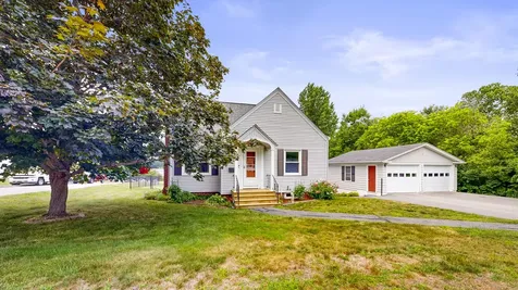 380 East Avenue Lewiston ME 04240