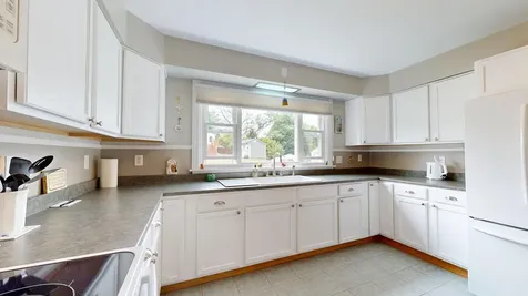 380 East Avenue Lewiston ME 04240