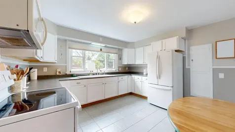 380 East Avenue Lewiston ME 04240