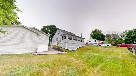 380 East Avenue Lewiston ME 04240