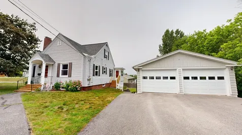 380 East Avenue Lewiston ME 04240
