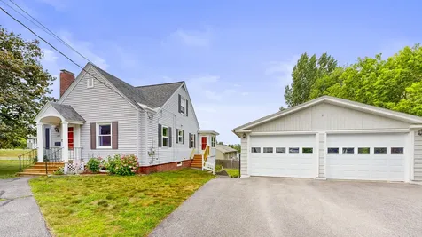 380 East Avenue Lewiston ME 04240