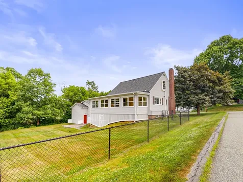 380 East Avenue Lewiston ME 04240