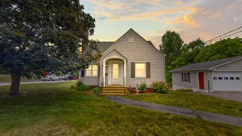 380 East Avenue Lewiston ME 04240
