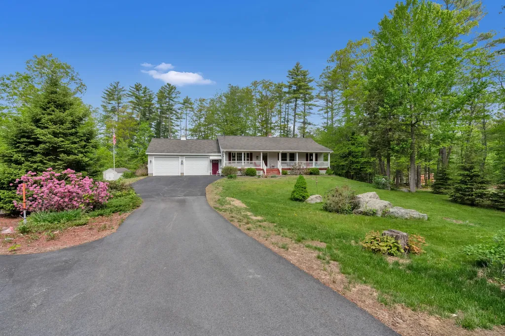5 Lakeside Terrace Shapleigh ME 04076