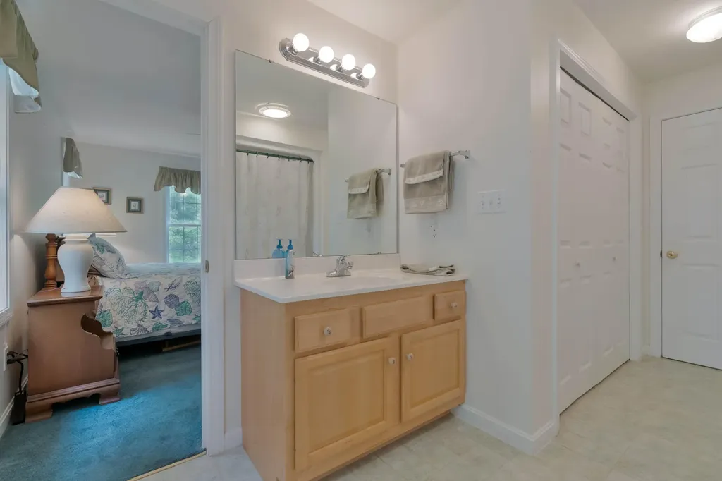 5 Lakeside Terrace Shapleigh ME 04076