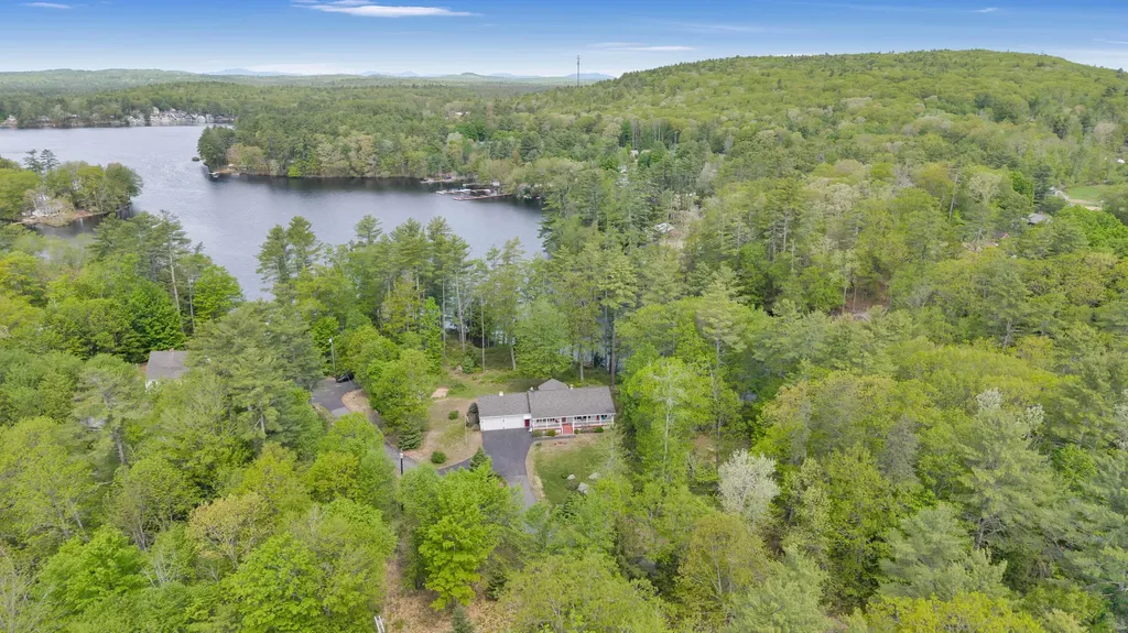 5 Lakeside Terrace Shapleigh ME 04076