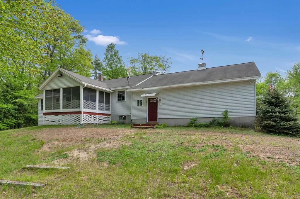 5 Lakeside Terrace Shapleigh ME 04076