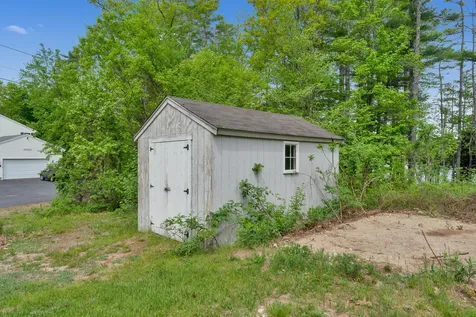 5 Lakeside Terrace Shapleigh ME 04076