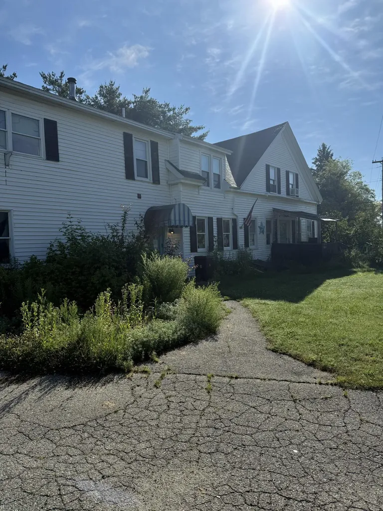 415 Bath Road Brunswick ME 04011