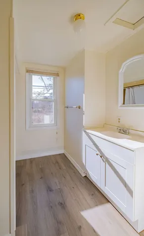 415 Bath Road Brunswick ME 04011