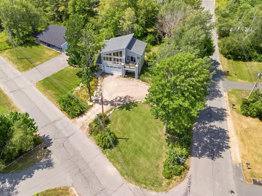 4 Acadia Drive Rockland ME 04841