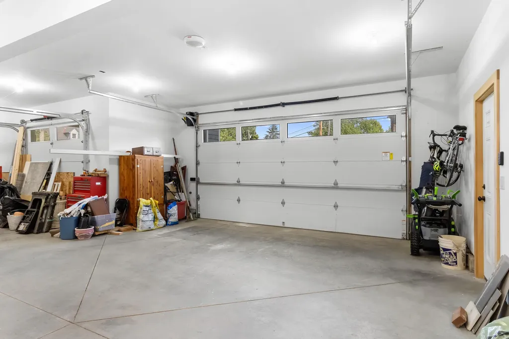 4 Acadia Drive Rockland ME 04841