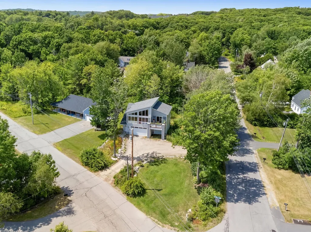 4 Acadia Drive Rockland ME 04841